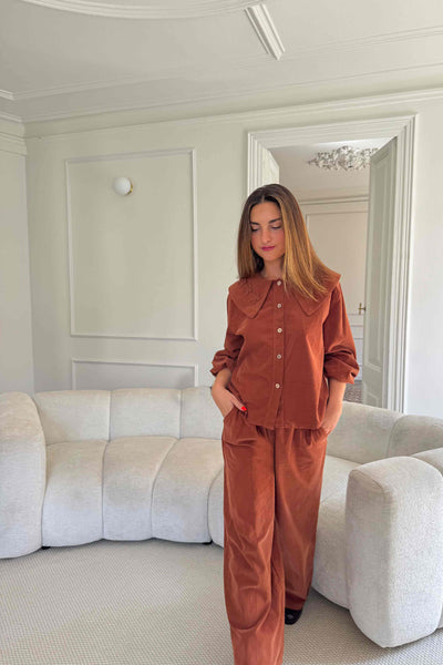 Pantalón ancho de micropana teja