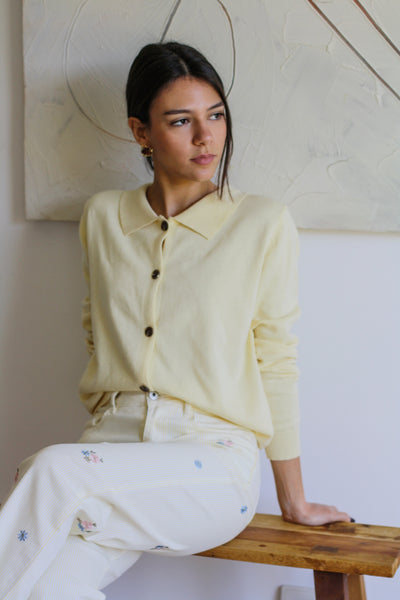 Chaqueta amarilla cuello camisero