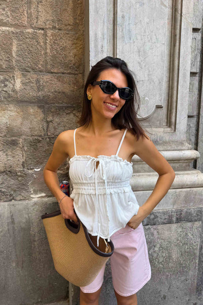 Top blanco con lazada