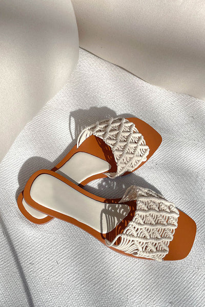Sandalia plana